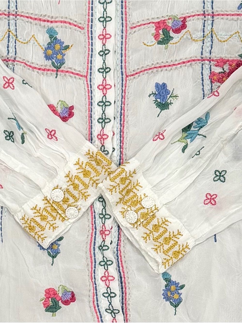 Johnny Was Renn Blouse Medium White Heavy embroidery Floral Long Sleeve Rayon - Picture 4 of 6